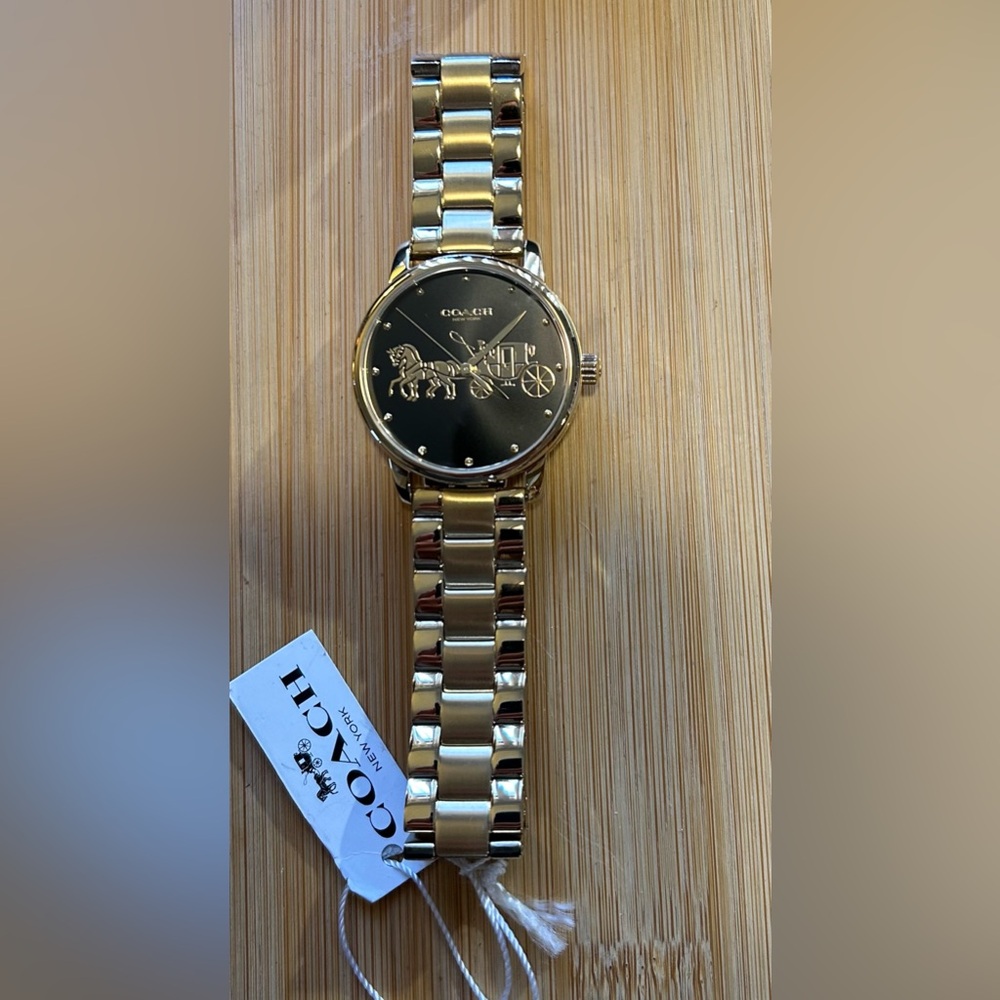 Coach Business Grand Watch 36mm Black & Golden Face & Black Breclet. - Picture 4 of 8